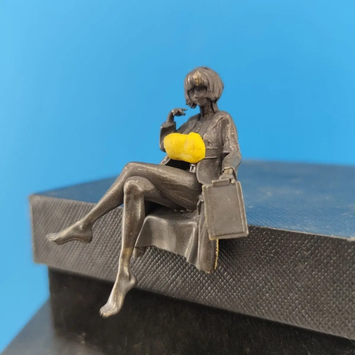 6cm Antique Brass Female Docto - Medical Lab Officer recension och pris